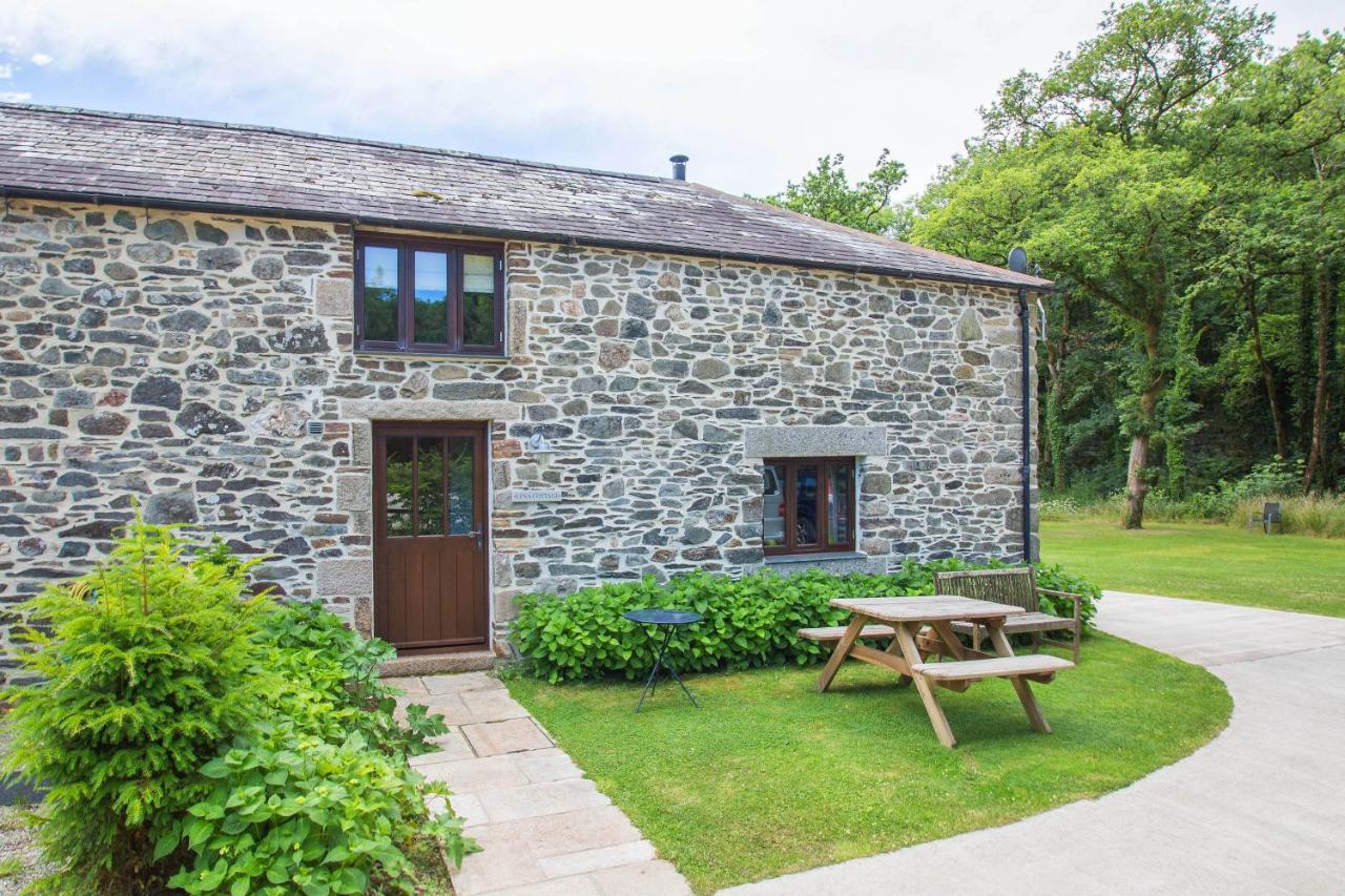 Lena At Wringworthy Farm On Dartmoor National Park, Close To Tavistock, Ideal Base For Exploring Devon And Cornwall, Hiking, Horse Riding, Golf, Fuelled By Energy Дом отдыха *