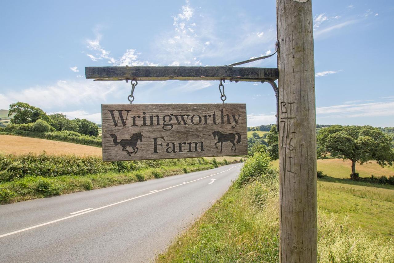 Lena At Wringworthy Farm On Dartmoor National Park, Close To Tavistock, Ideal Base For Exploring Devon And Cornwall, Hiking, Horse Riding, Golf, Fuelled By Energy Дом отдыха *